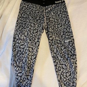 nike leggings